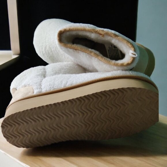 NEW!! - AMERICAN EAGLE Cozy Platform Booties - SIZE 8 - Picture 3 of 7